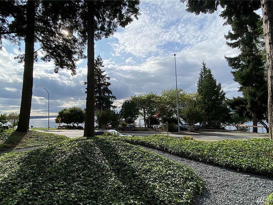 1st image of 6736 Lake Washington Blvd NE APT 10