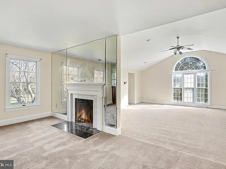 1215 Heritage Hills Dr — Photo 17