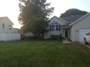 13065 Thistlewood Ln, Holland, MI 49424