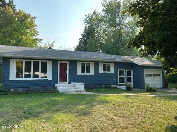 812 Washington Ave, Northwood, ND 58267
