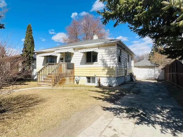428 S 32nd Ave NW, Calgary, AB T2M 2P9