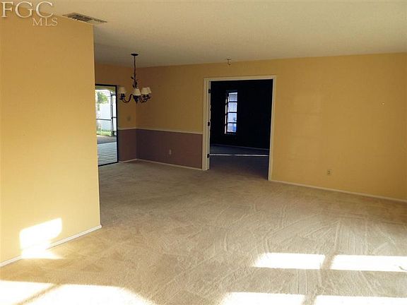 5th image of 4015 SW 29th Ave
