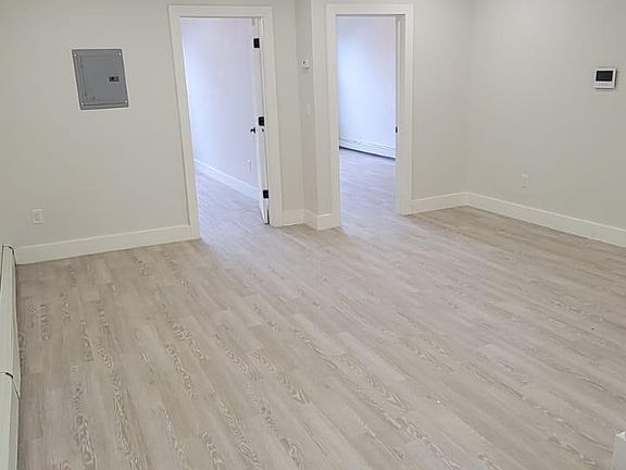 4th image of 28 Dales Ave #3B