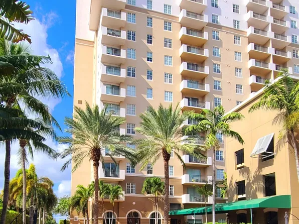 616 Clearwater Park Road Apt 812, West Palm Beach, FL 33401