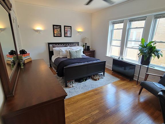 5th image of 683 W Wrightwood Ave APT 3N