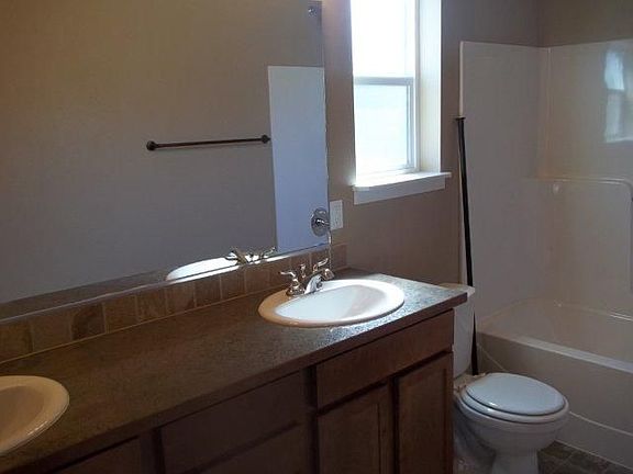 5th image of 2605 W Westover 1676r W Bonus Jb #28