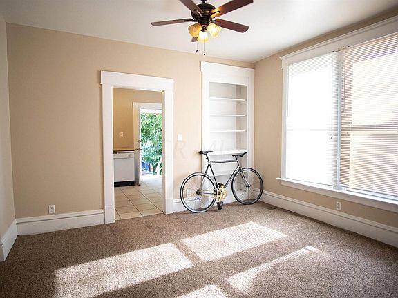 3rd image of 391-393 W 17th Ave