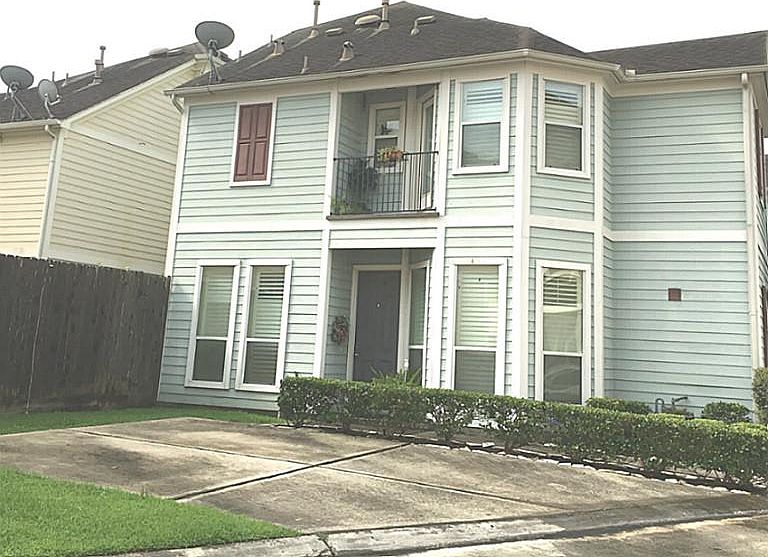 1st image of 6906 Plum Creek Trail Ln
