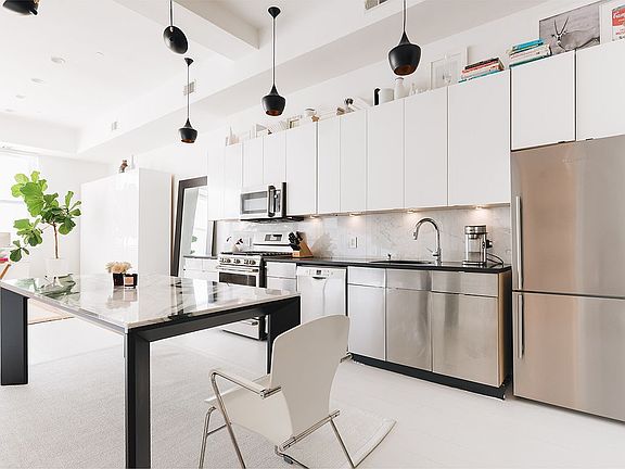 5th image of 101 Wyckoff Ave APT 1E