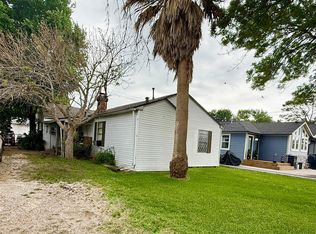 417 S Kansas St, La Porte, TX 77571