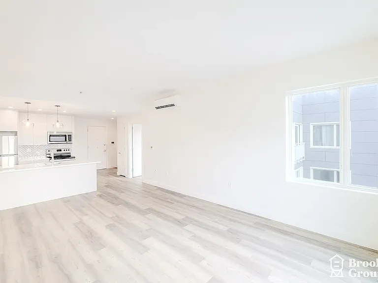 101-19 Rockaway Beach Blvd #3N — Photo 1
