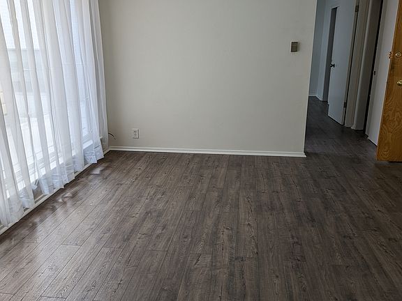 4th image of 424 44th Ave #2
