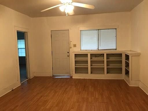 2nd image of 402 Amarillo St