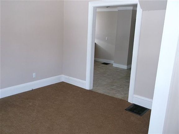 4th image of 1356 Lafayette Ave NE APT 1