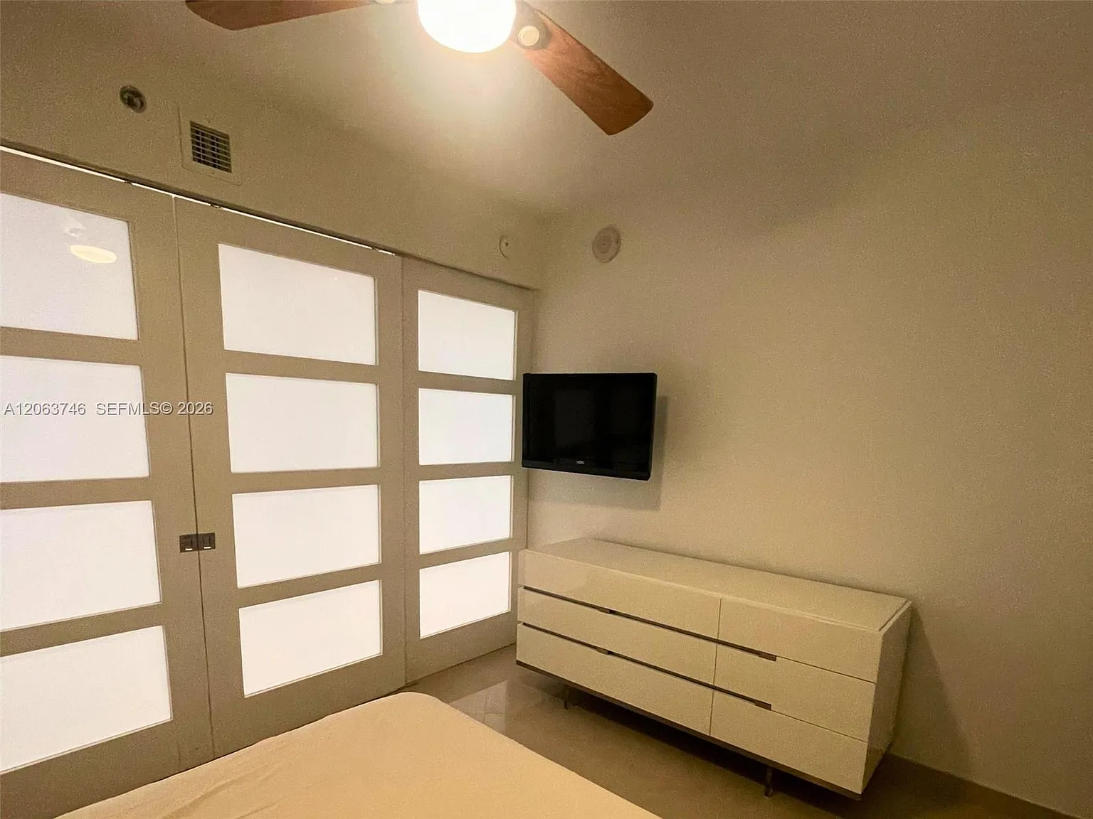 Beach Club Two Condo — Photo 4