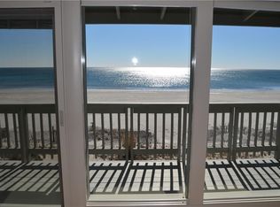 111 Boston Neck Rd APT 3, Narragansett, RI 02882