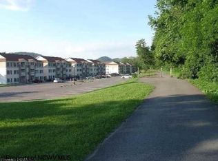 2208 University Commons Dr, Morgantown, WV 26505