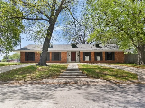 800 Western Hills Dr, Sherman, TX 75092