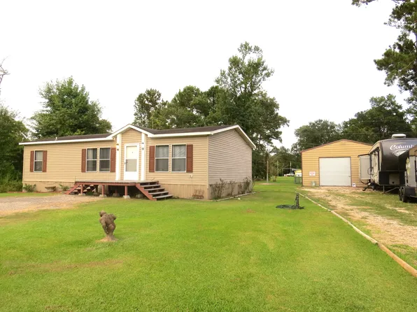 8800 Cedar Dr, Lumberton, TX 77657