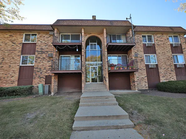 710 Hill Dr APT 305, Hoffman Estates, IL 60169