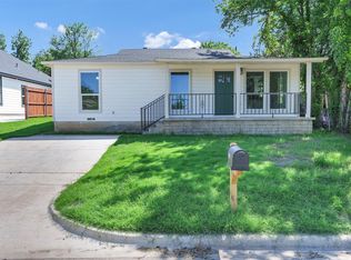 2917 NW Loraine St, Fort Worth, TX 76106