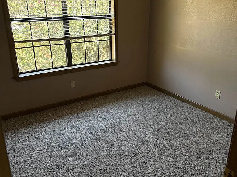 2320 Grangeway Rd #B — Photo 8