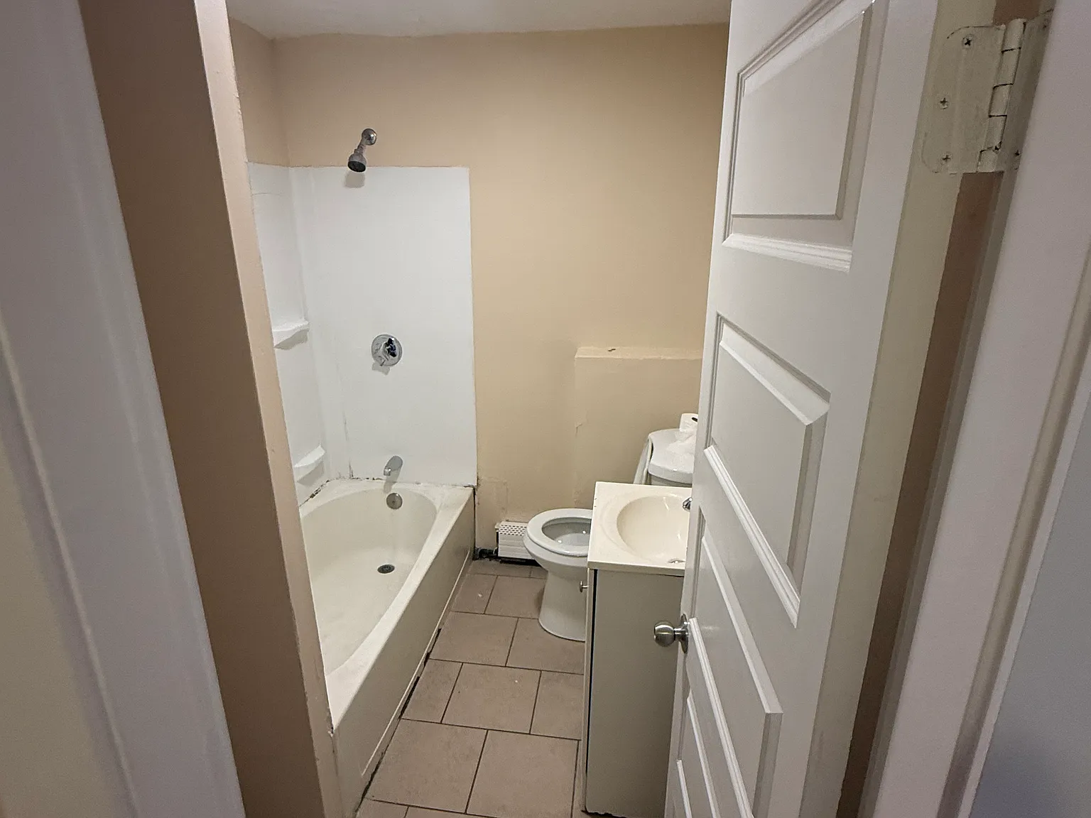 1 bed, 850 sqft, $1,850 — Photo 2