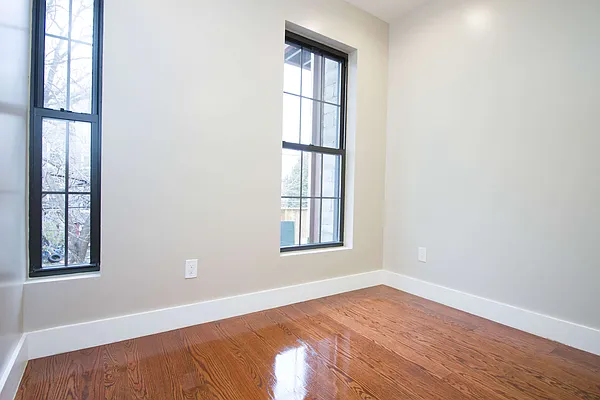 Rented by Nooklyn NYC LLC | media 36