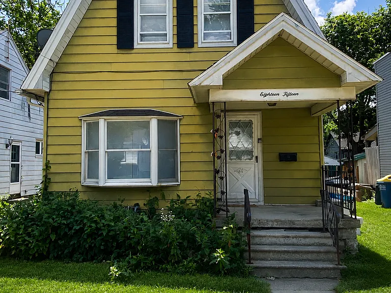 1815 Giant St — Photo 1
