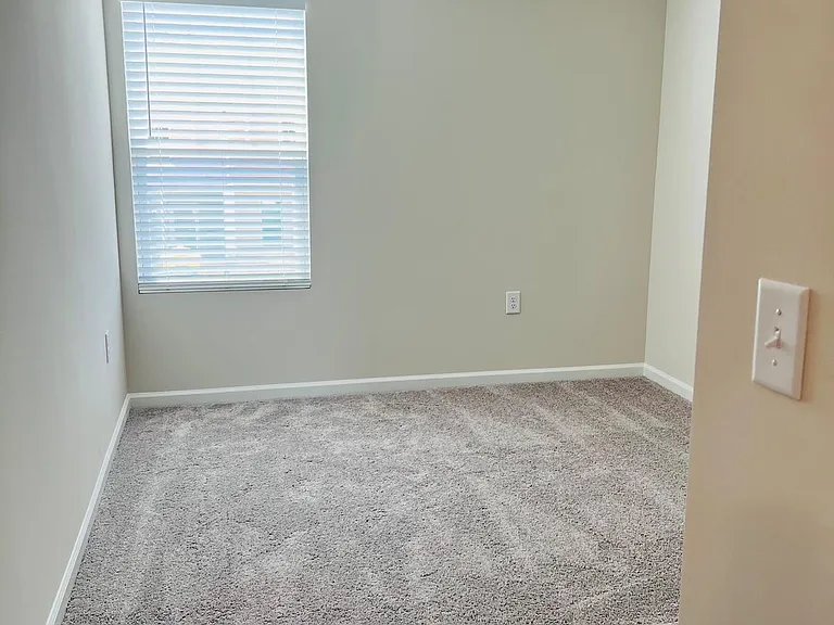 929 Field Ivy Dr — Photo 31