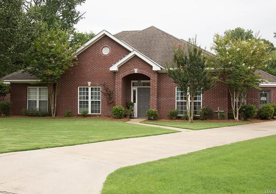 1st image of 288 Carolina Ct