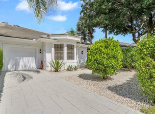 2970 Twin Oaks Way, Wellington, FL 33414