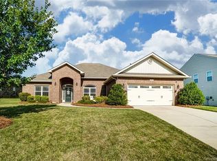 135 Water Ski Dr, Statesville, NC 28677