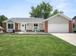46 Shadowridge Dr, Saint Peters, MO 63376