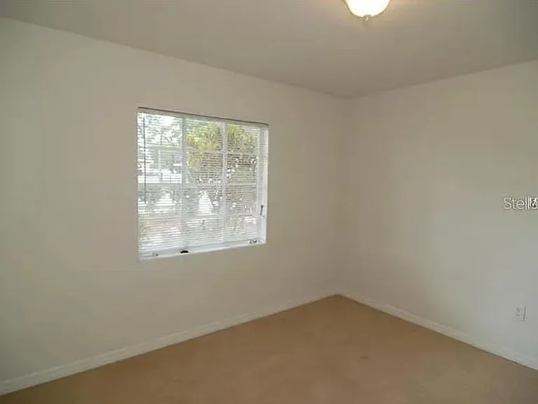 851 Carver St — Photo 10