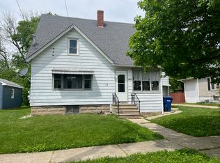 1113 State St #2, Dekalb, IL 60115
