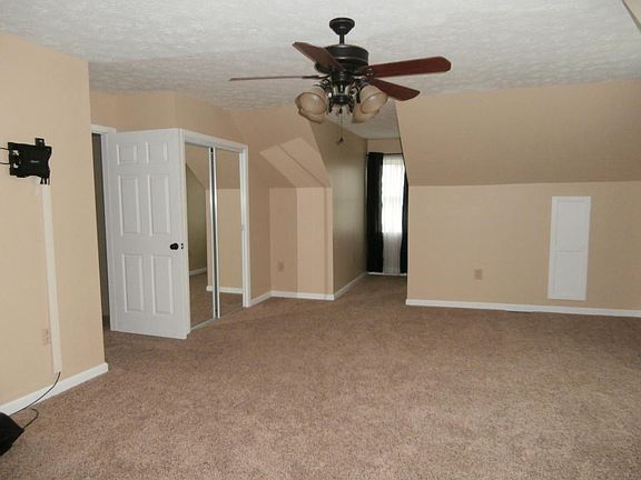 5th image of 128 Pearl Hinds Ct