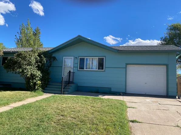1308 W Hill Rd, Laramie, WY 82072