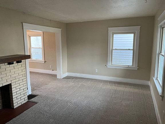 4th image of 1409 W Delaware Ave