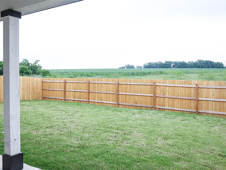 231 Sweetwater Creek Ln — Photo 36