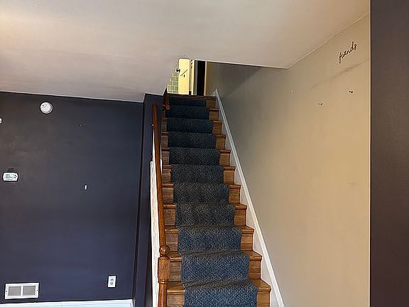 3rd image of 235 Orville Rd