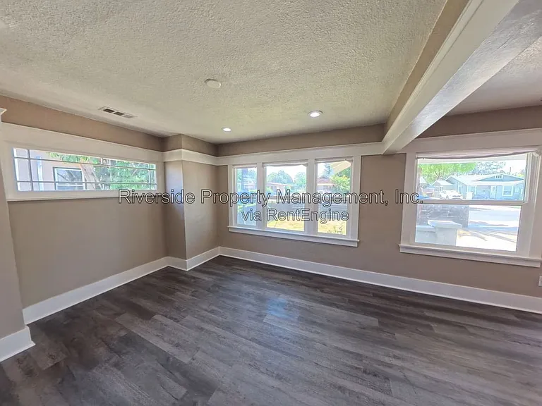 4379 Cover St — Photo 16