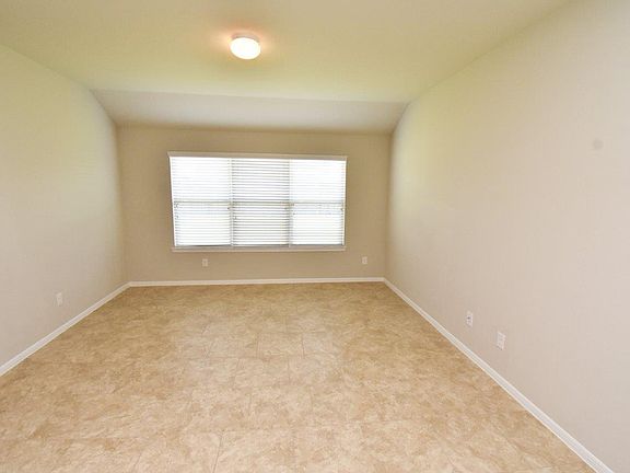 3rd image of 3015 Dripping Springs Ct
