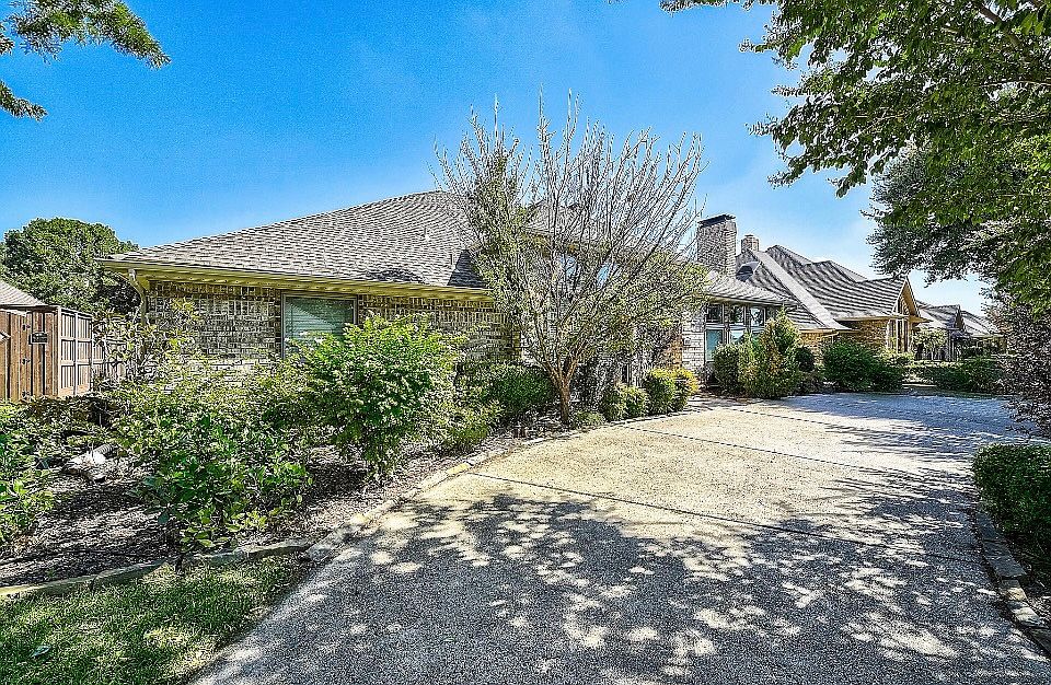 1st image of 1517 Harrington Dr