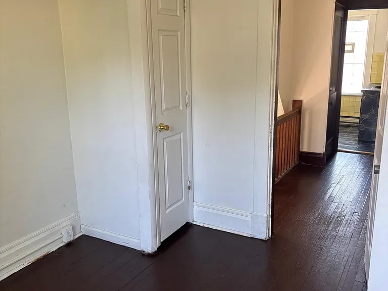 908 Duss Ave #2 — Photo 13