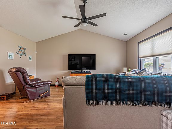 5th image of 149 Glenwood Drive