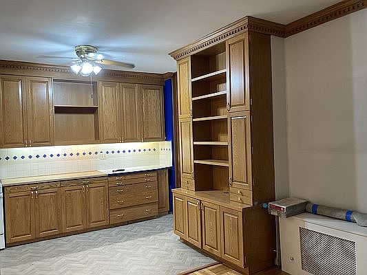 4th image of 509 E 77th St APT 1N