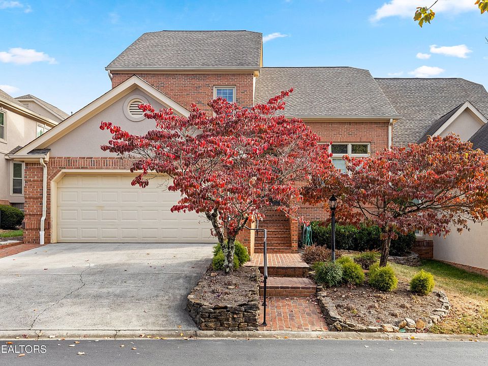 1st image of 924 Highland Point Dr