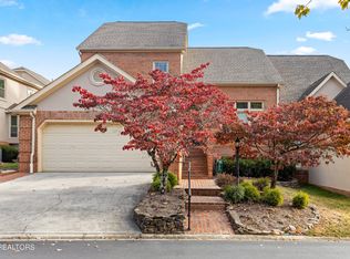 924 Highland Point Dr, Knoxville, TN 37919