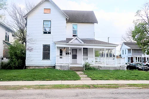 425 W Adams St #1 Photo 1